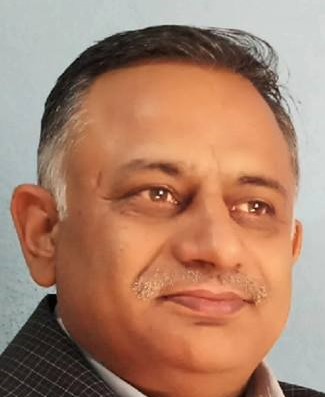 रघु मैनाली