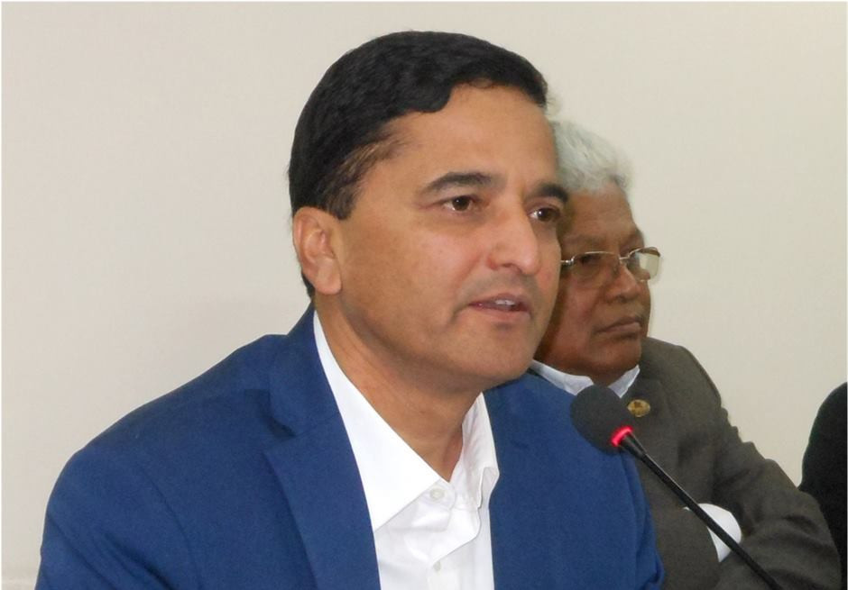 प्रचण्डले गठबन्धन तोडे एमाले सरकारबाट बाहिर : योगेश भट्टराई