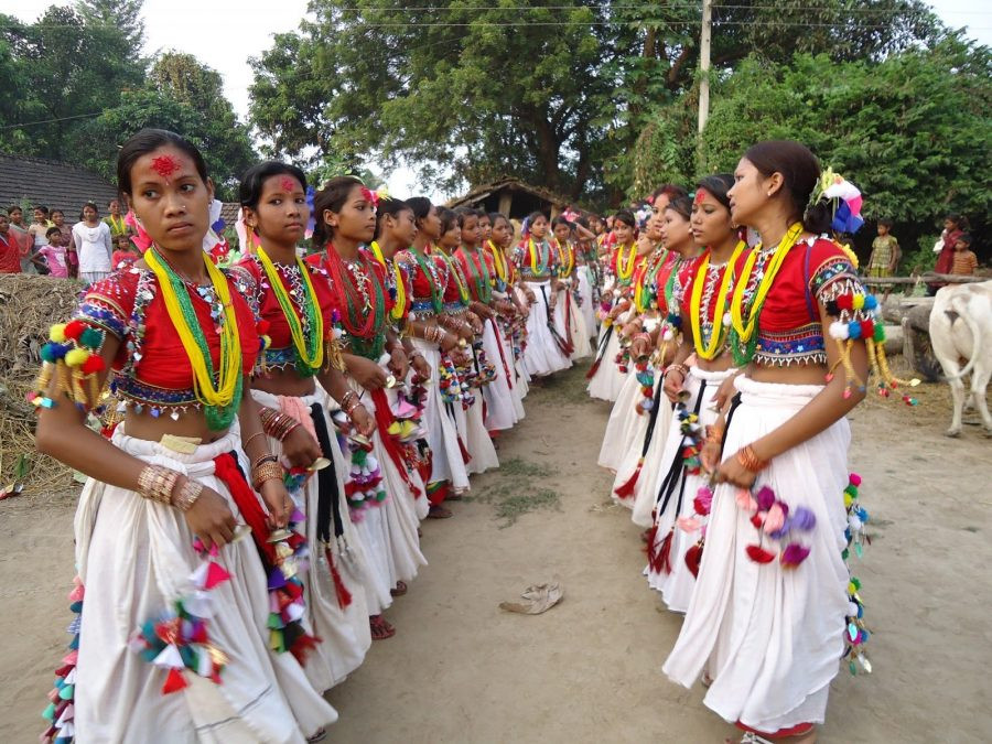 माघीपर्व धुमधामका साथ मनाउँदै थारू समुदाय