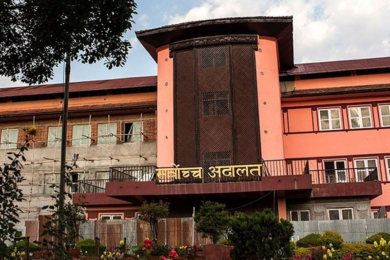 कानुन व्यवसायीले मागे सर्वोच्च अदालतमा प्रधानन्यायाधीश
