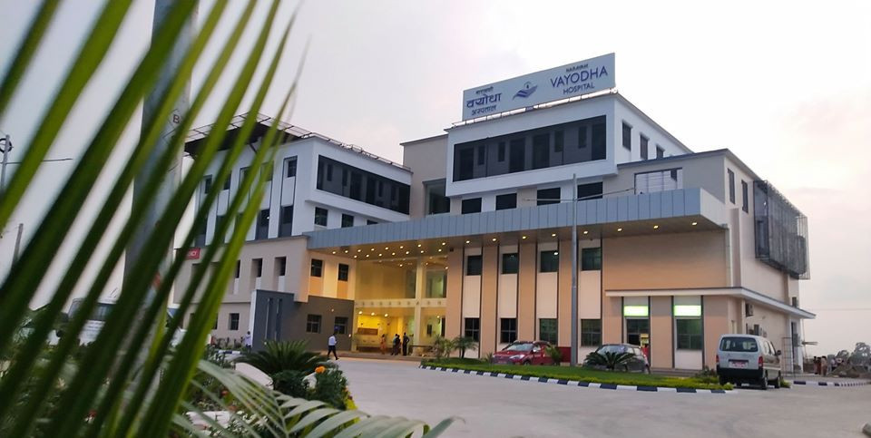 बयोधा अस्पतालको लापरबाहीले ५ जना डाक्टरसहित १४ जनालाई कोरोना