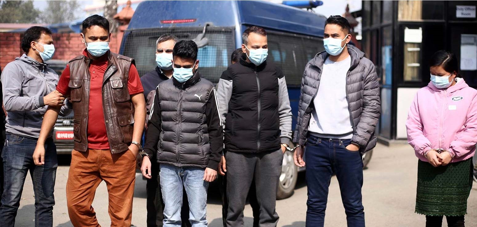 शंकास्पद रकम नेपाल भित्र्याउने पृथ्वी शाहसहितका ६ जनालाई थुनामा राख्न आदेश