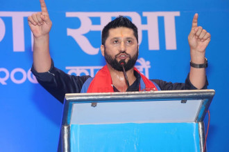 स्वस्थ प्रतिस्पर्धा गरौं: लामिछाने, वाग्लेले भने- कसैलाई गाली गर्दिनँ