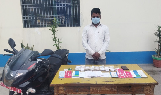 विराटनगरबाट हुण्डि कारोबारमा संलग्न एक जना पक्राउ