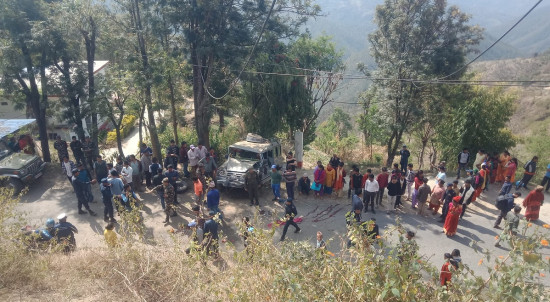 डोटी जिप र मोटरसाइकल दुर्घटनामा ६ जना घाइते