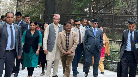 परिवारसहित चिडियाखाना पुगे प्रधानमन्त्री प्रचण्ड