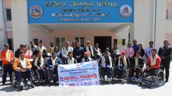 ह्वीलचेयर क्रिकेट टोली भारत जाने