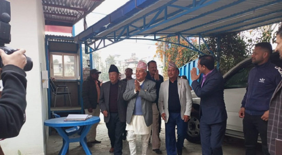 रविसँग भोट माग्न रास्वपा कार्यालय पुगे रामचन्द्र पौडेल