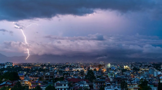 गण्डकी र कोशी प्रदेशमा मेघ गर्जनसहित हल्का वर्षाको सम्भावना