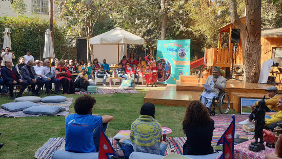 पिरामिडको देशमा यसरी मनाइयो नेपाली वसन्तोत्सव
