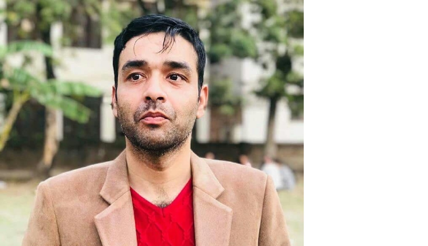 प्रज्ञा प्रतिष्ठानले प्रदान गर्दै आएको आजीवन सदस्यता र तलब–भत्ता खारेजीको माग गर्दै ओझाले हाले सर्वोच्चमा रिट
