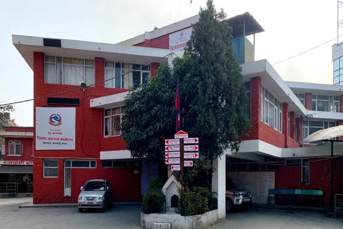टाइम कार्ड लागू गर्दै काठमाडौं जिल्ला प्रशासन