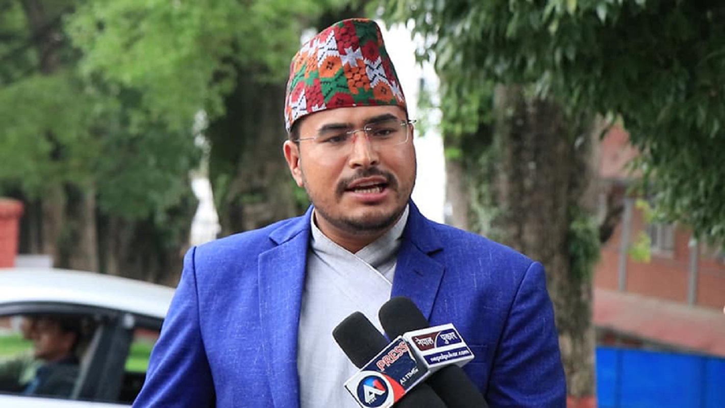 'प्रहरीबाट कुटिएका चिकित्सकसँग राष्ट्रपतिले माफी माग्नुपर्छ'