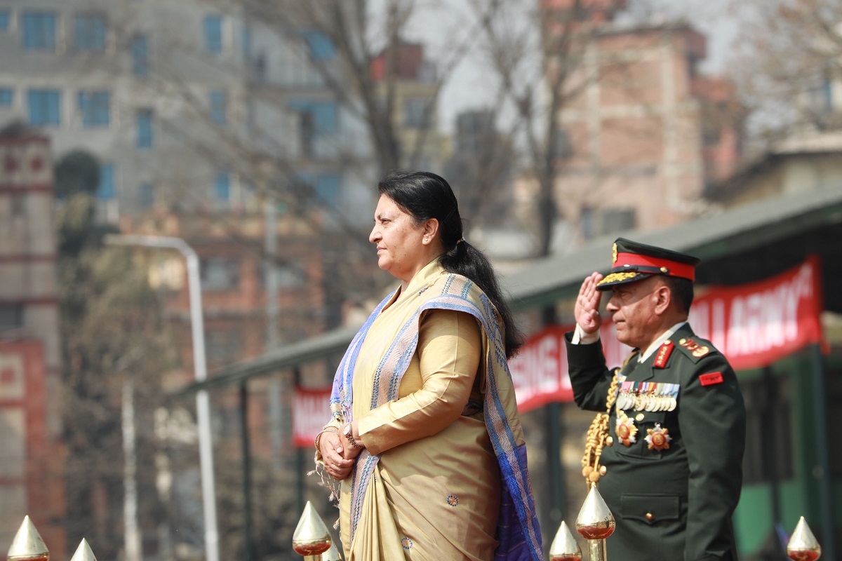 सैनिक मञ्च टुँडिखेल पुगेर राष्ट्रपतिबाट हर्षबढाइँ अवलोकन