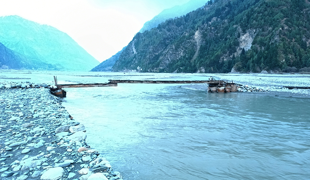 जोखिम मोलेर कालीगण्डकी वारपार