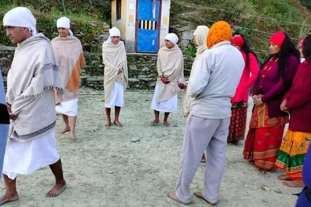 ओखलढुङ्गामा चार किरियापुत्री दाजुभाइले गरे मतदान