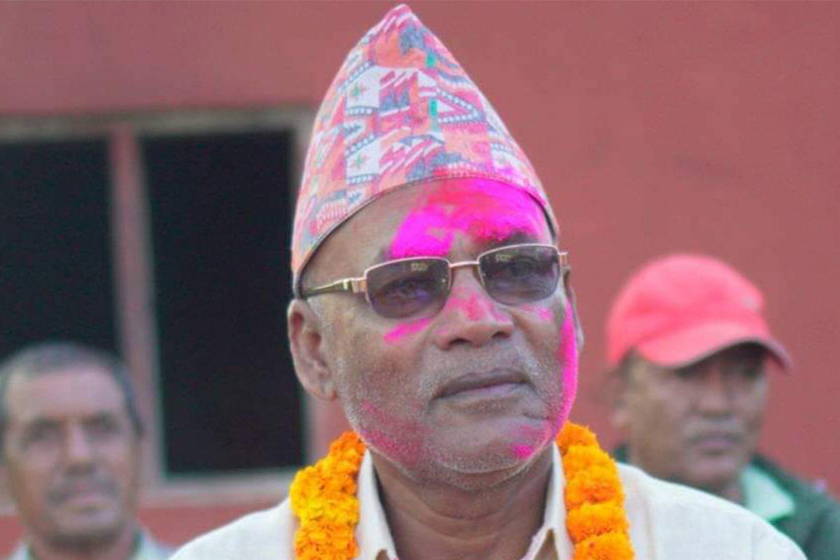 गिरिराजमणिलाई पराजित गर्दै महोत्तरी १ मा एमाले उम्मेदवार महतो निर्वाचित