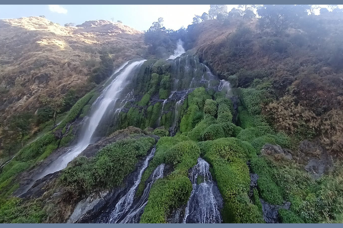 कुमारी झरनामा पर्यटक आकर्षण