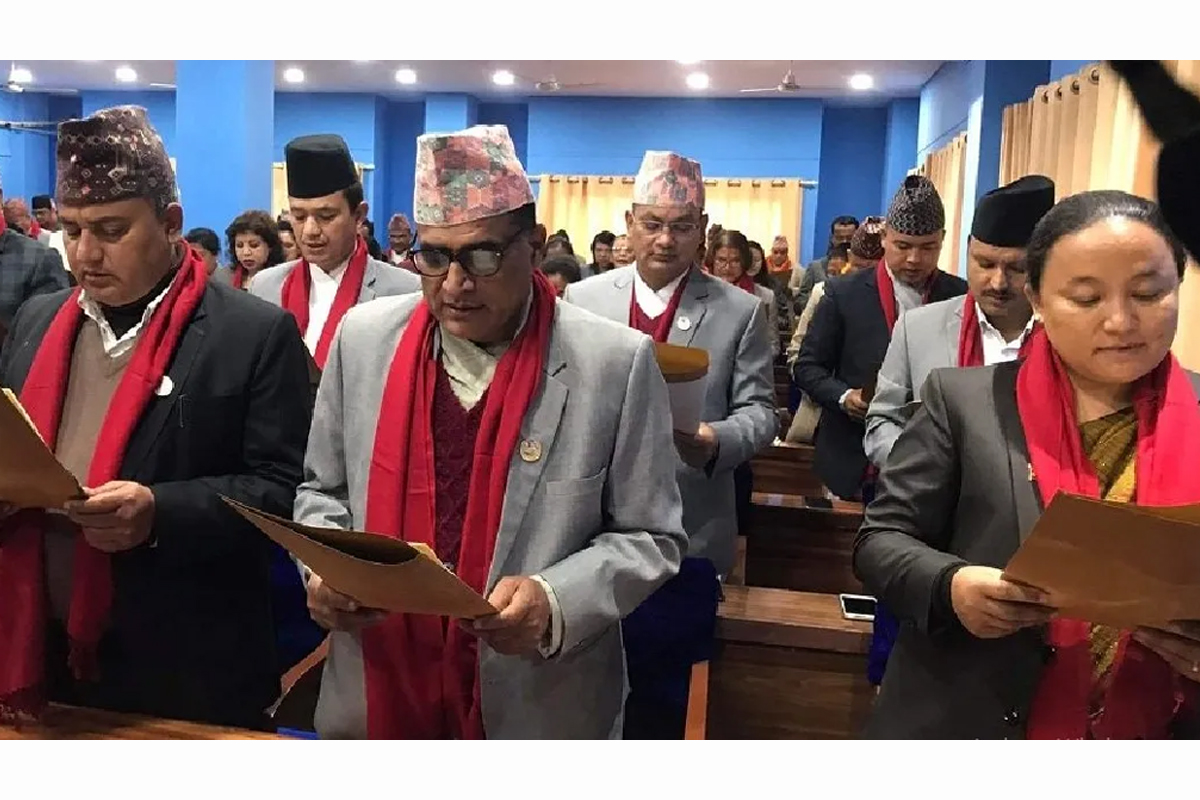 बागमती प्रदेशसभा सदस्यले लिए शपथ