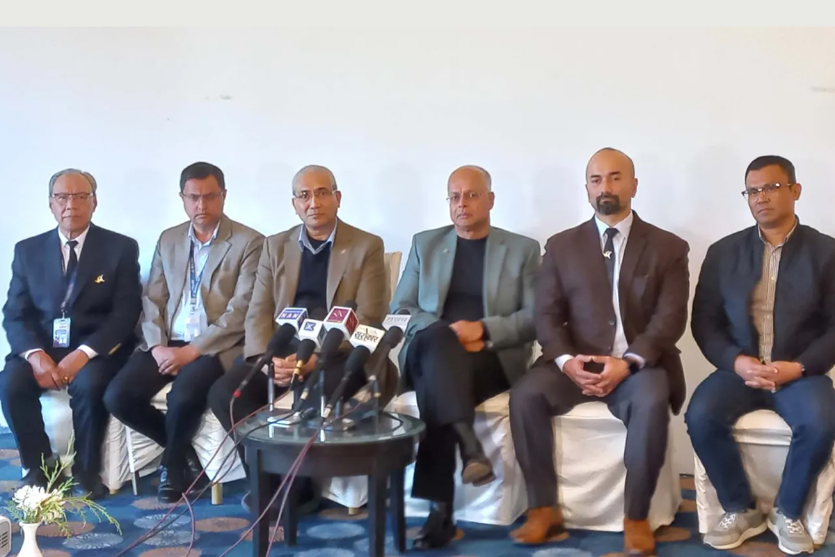 'जहाज पुराना हुन्छन्, थोत्रा हुँदैनन्'