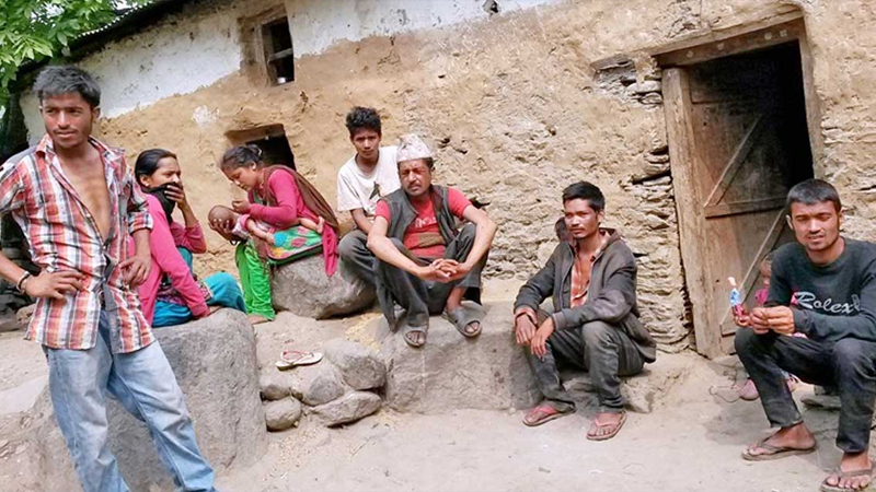 व्यवस्था बदलिए पनि बदलिएन बादीको बाध्यता