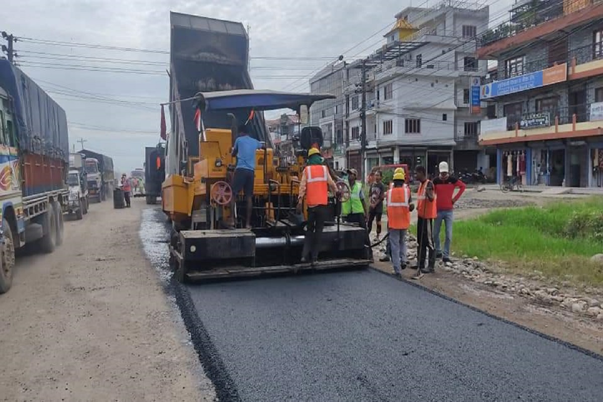 बुटवल–नारायणगढ सडकमा ४७ महिनापछि कालोपत्रे परीक्षण