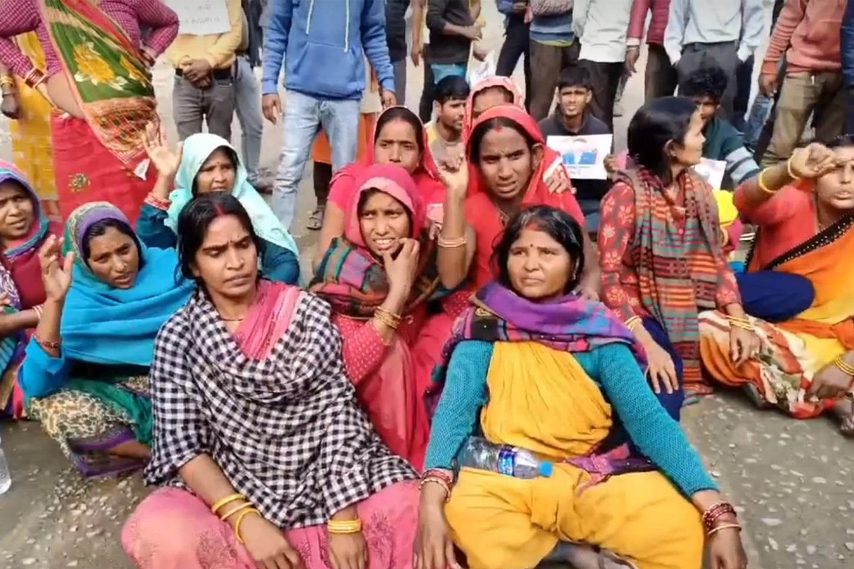जनकपुरमा मागियो गृहमन्त्री लामिछानेको राजीनामा
