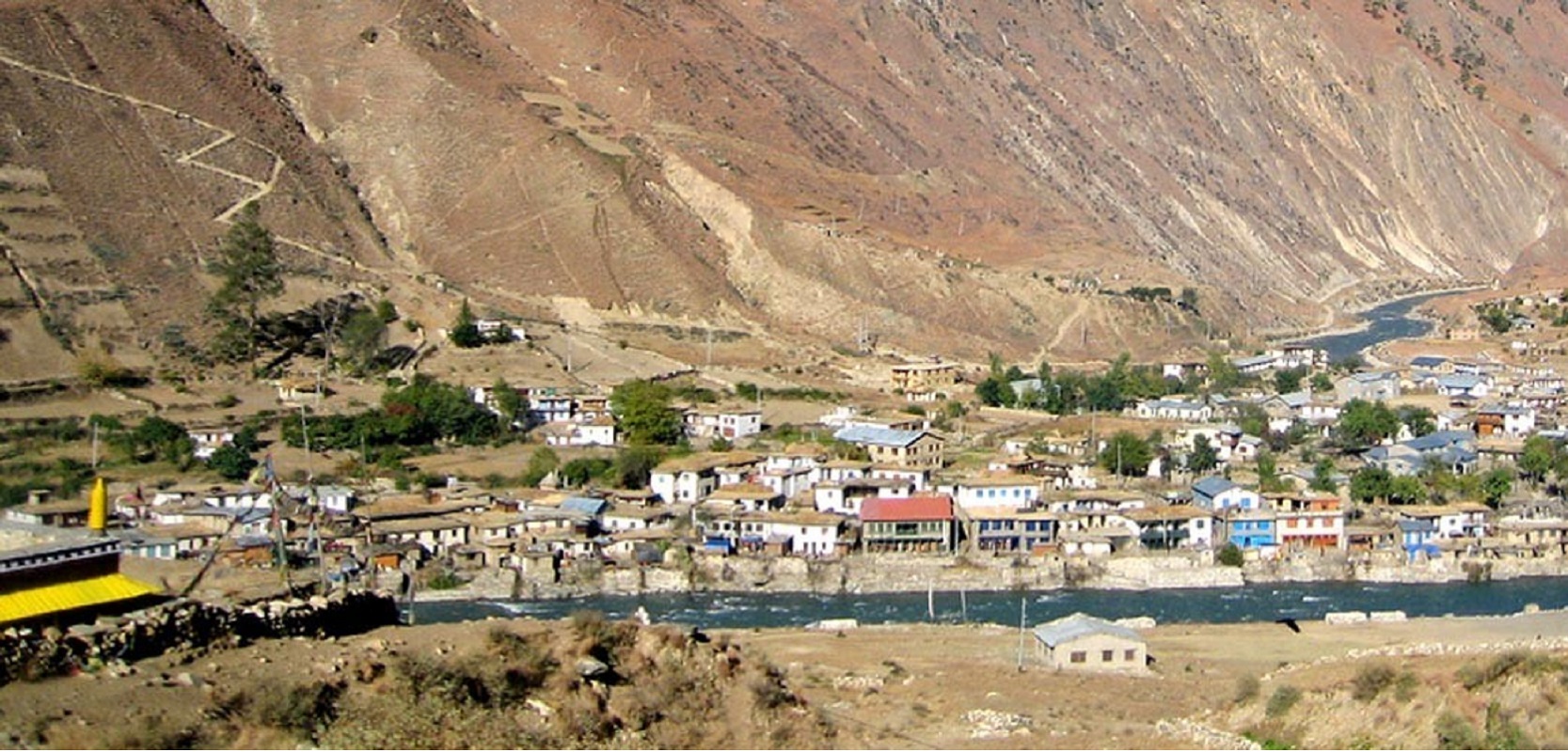 कर्मचारी नहुँदा सेवा पाउनबाट वञ्चित डोल्पाका स्थानीय