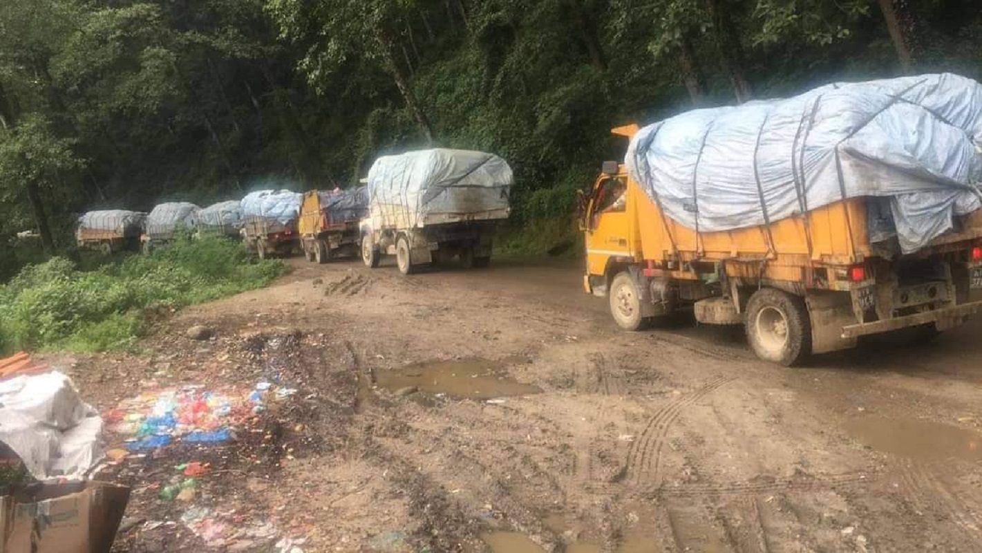 फोहोर व्यवस्थापनमा बल प्रयोग : सरकारको नीति कि बाध्यात्मक परिस्थिति?