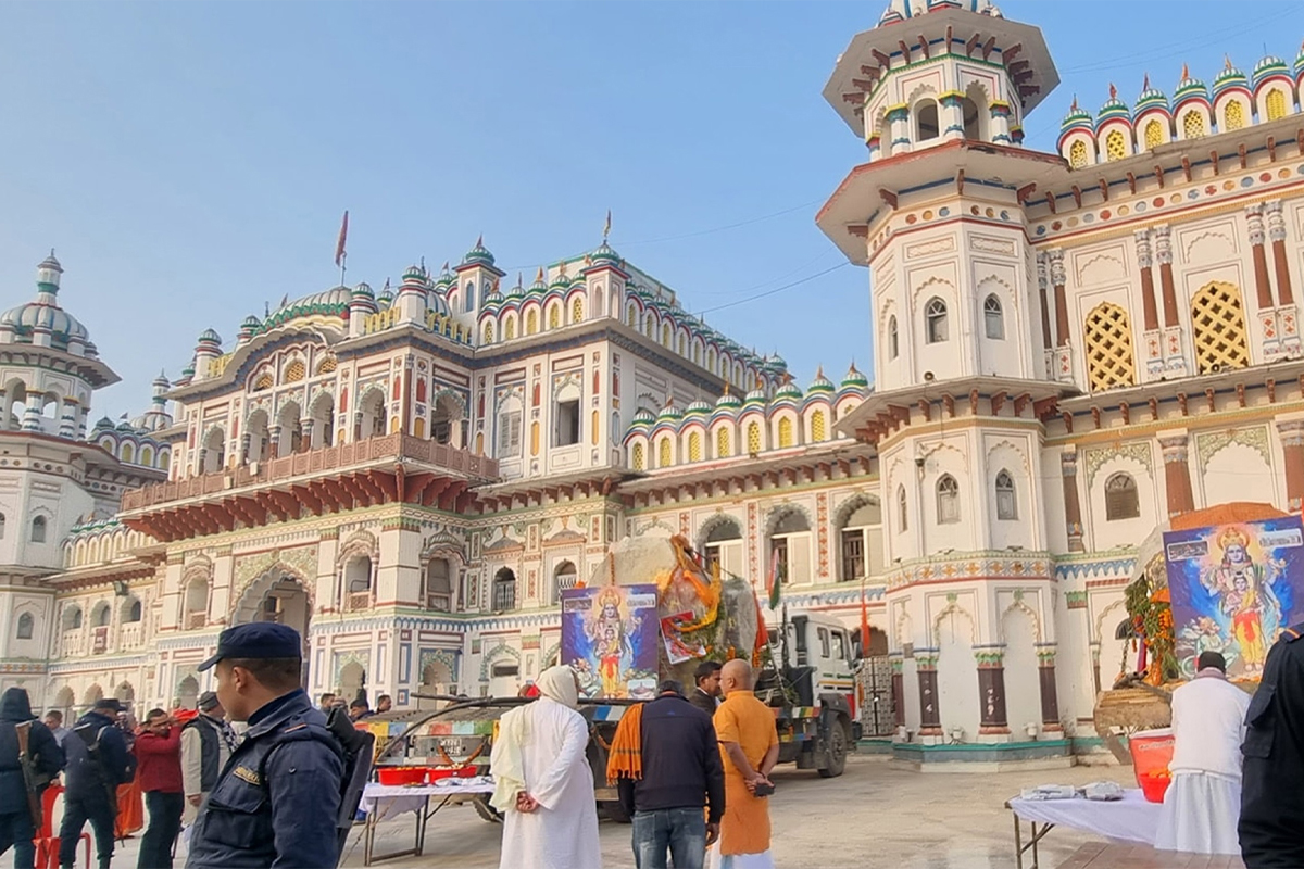 जनकपुर पुग्यो कालीगण्डकीको शिला