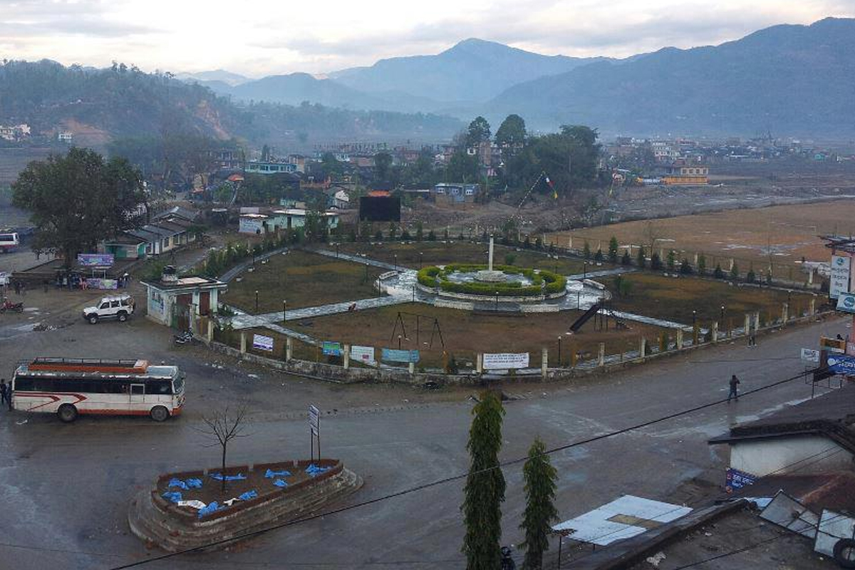 विपी र मदनभण्डारी राजमार्गको संगममा सुविधायुक्त बसपार्क निर्माण