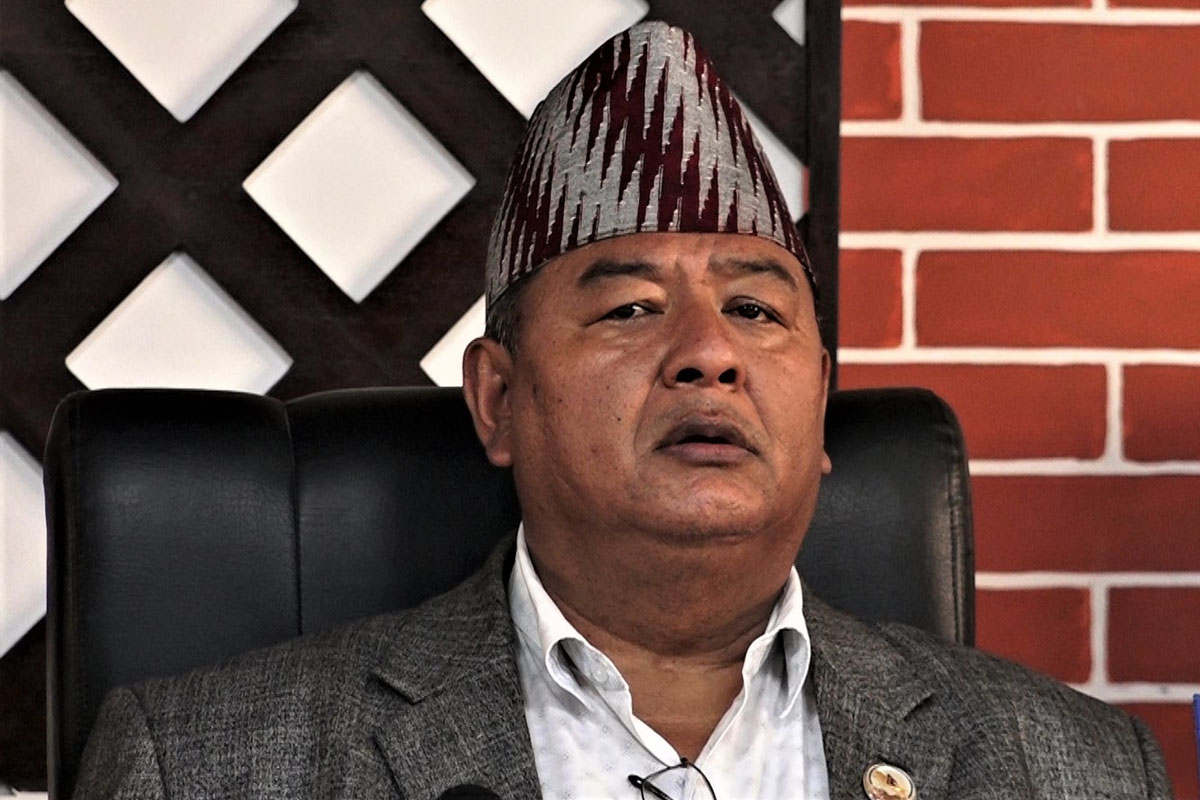 नेकपा एसका नेता किसान श्रेष्ठसँग ओलीको एक घण्टा छलफल