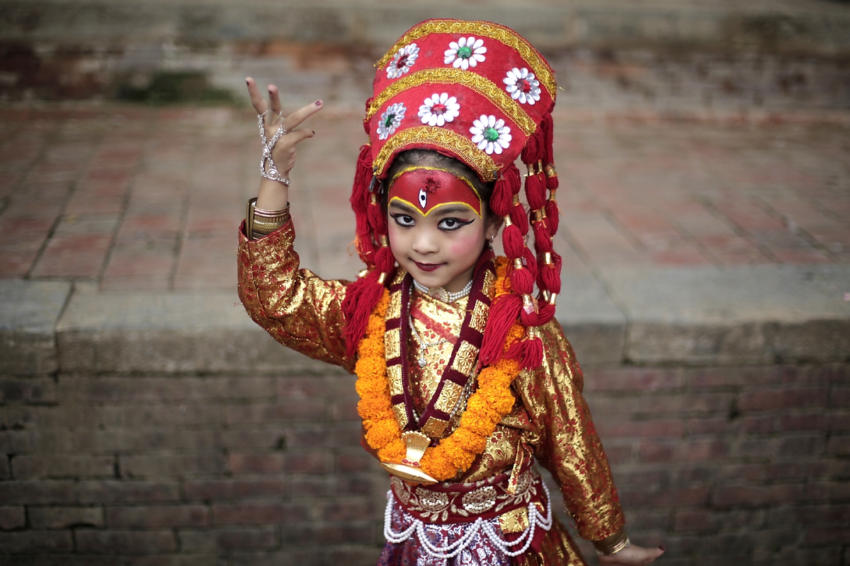 वसन्तपुरमा सामूहिक कुमारी पूजा [तस्बिरहरू]