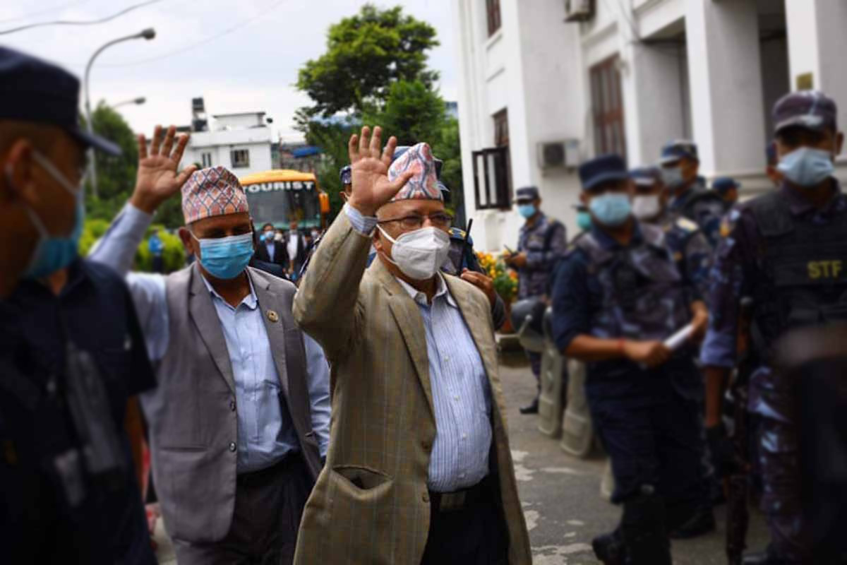 कुन बाटो हिँड्दैछ माधव नेपालको दल?