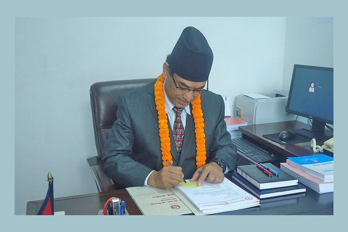 योजना आयोगको उपाध्यक्षमा मीनबहादुर श्रेष्ठ नियुक्त