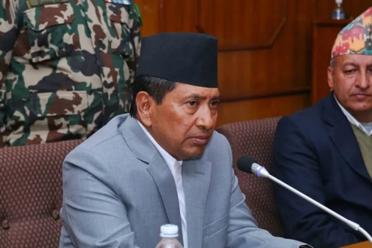 सडक भत्काउने निकायलाई १५ दिनभित्र मर्मत गर्न उपप्रधानमन्त्री श्रेष्ठको निर्देशन