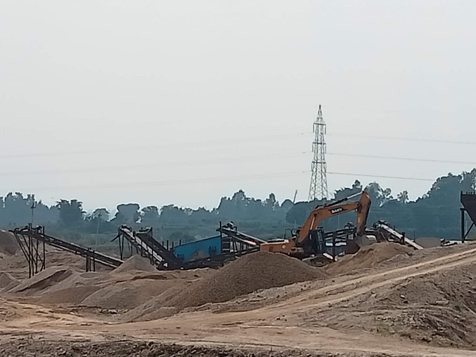क्रसर उद्योगमाथिको नियमनमा थप कडाइ गर्ने सरकारको निर्णय
