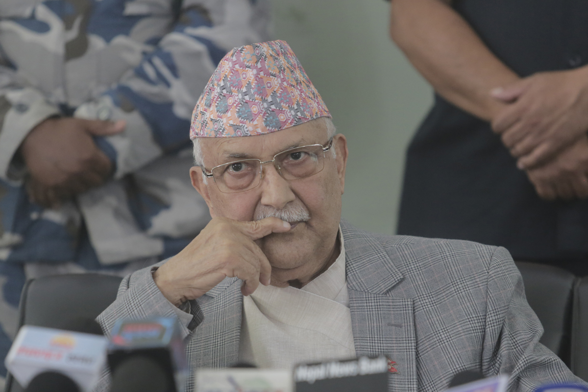 मधेसवादी दलको कमजोरीमा 'जाल' थाप्दै एमाले!