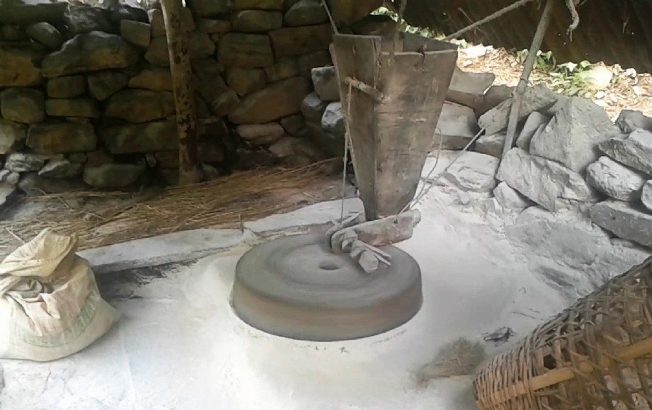कुटानी पिसानीका लागि अझै लोकप्रिय छ पानीघट्ट