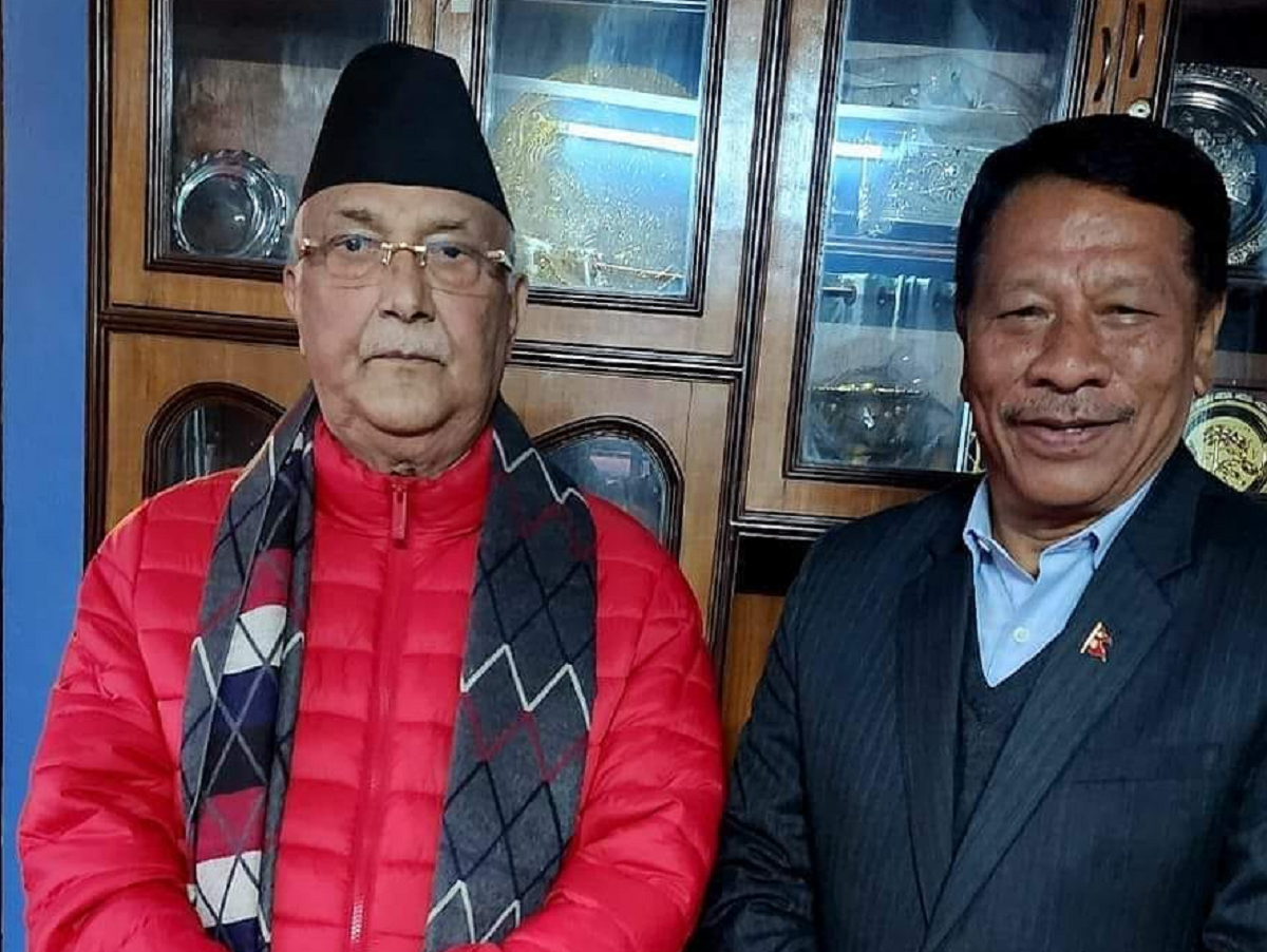 ओलीलाई बधाई दिन कांग्रेस नेता सिंह पुगे बालकोट