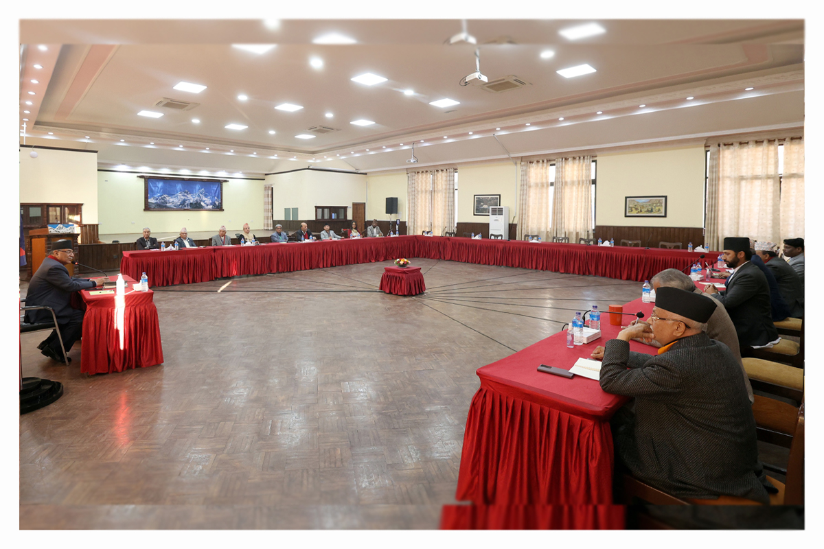बालुवाटार बैठकमा कांग्रेस मिसिएपछिको तरंग : एमाले-कांग्रेसको तानातानमा प्रधानमन्त्री प्रचण्ड