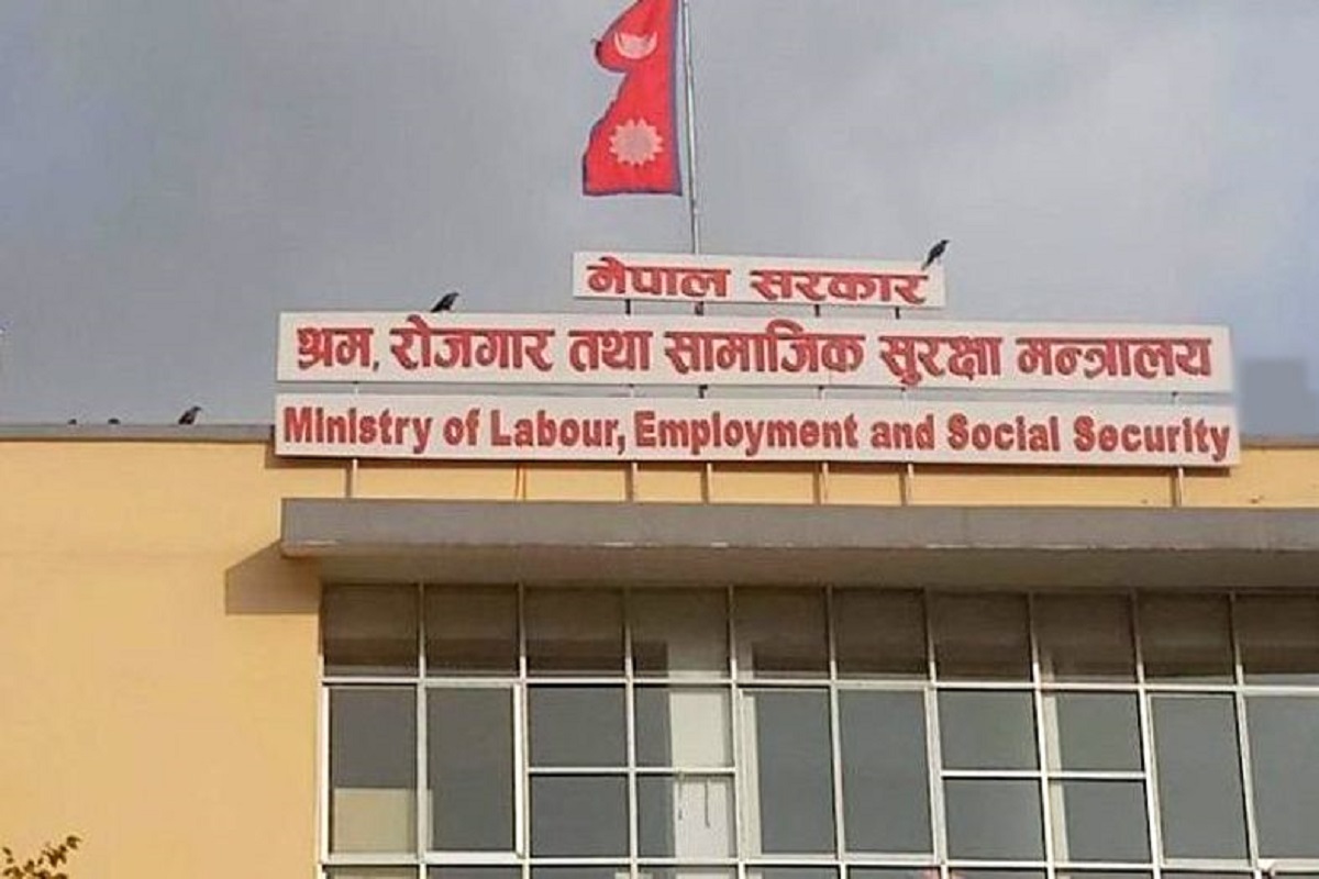 विदेशस्थित नेपाली दूतावासमा राखिँदै श्रमिक हेल्प डेस्क