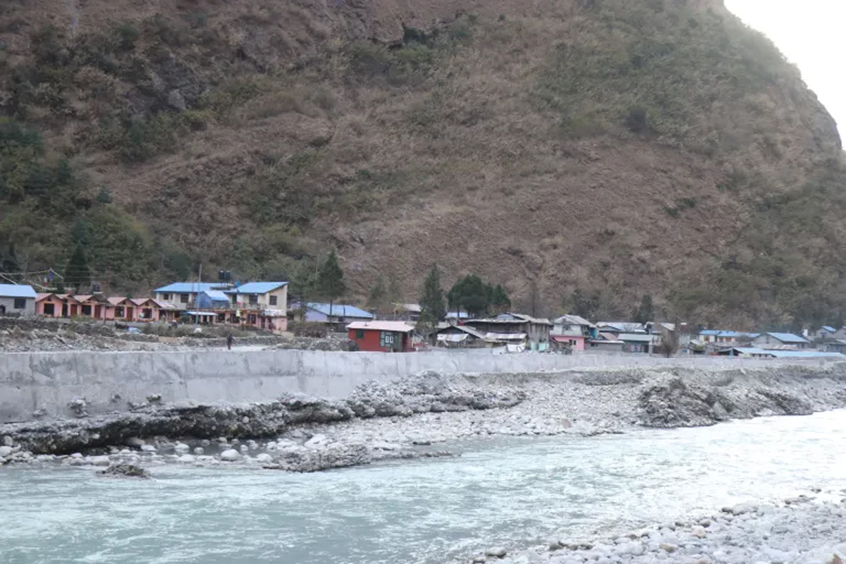 बगरमै बस्ती बसाल्दै तालगाउँवासी