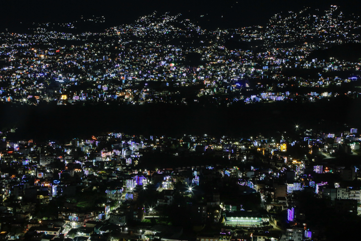 लक्ष्मीपूजामा झिलिमिली छ काठमाडौं [तस्बिरहरू]