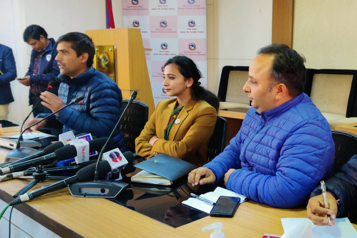 आचार्यलाई भेट्न जाँदा कुनै प्रोटोकल मिचेकी छैन : मन्त्री कार्की