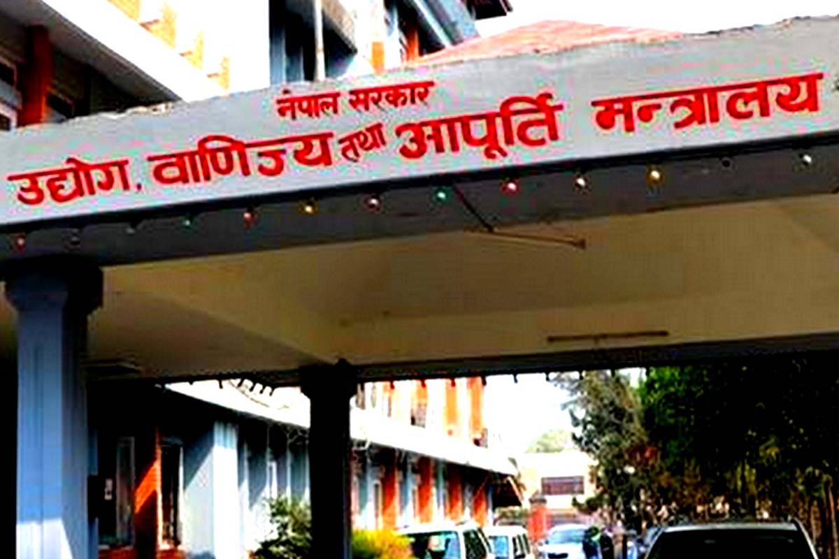 स्वदेशी उत्पादन प्रयोगलाई प्राथमिकता दिन निर्देशन
