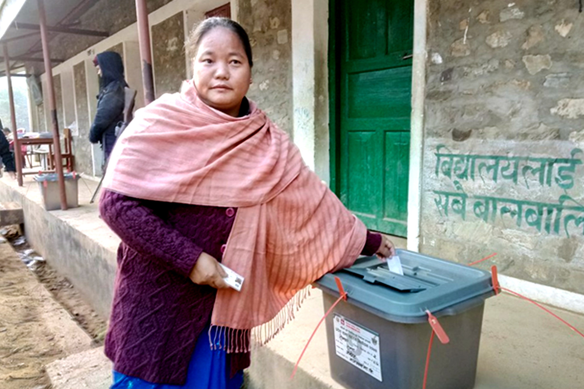 रोल्पाबाट काठमाडौं झरेकी ओनसरीलाई कांग्रेस र नेकपा एसको भर