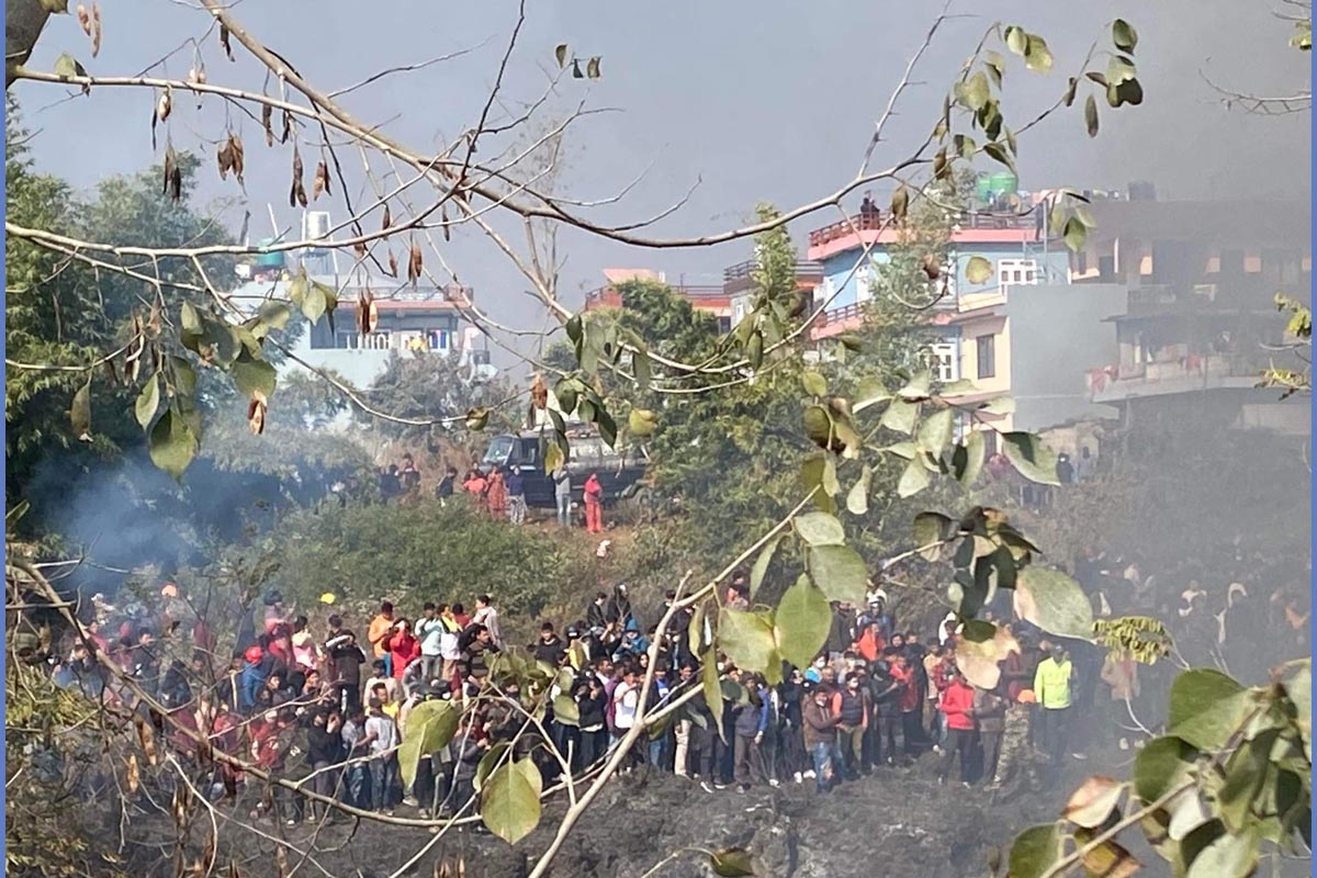 दुई पाइलट, दुई एयर होस्टेस र ६८ जना यात्रु थिए दुर्घटनाग्रस्त जहाजमा